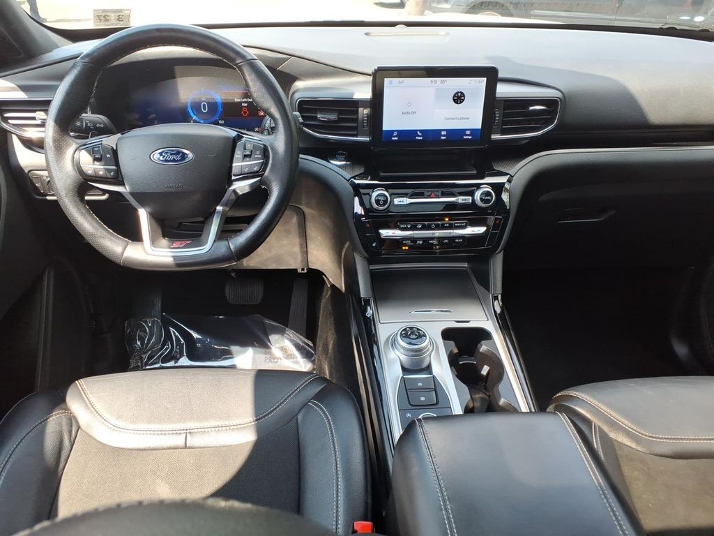 2022 Ford Explorer ST - Photo 6