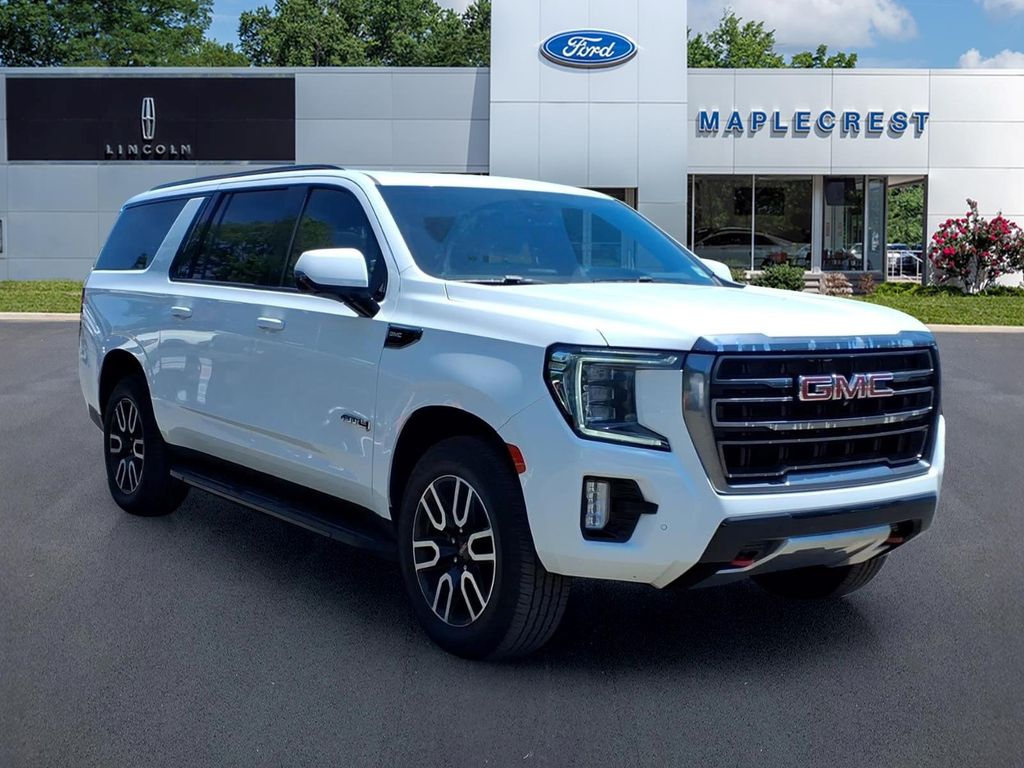 2021 GMC Yukon 4WD AT4's photo