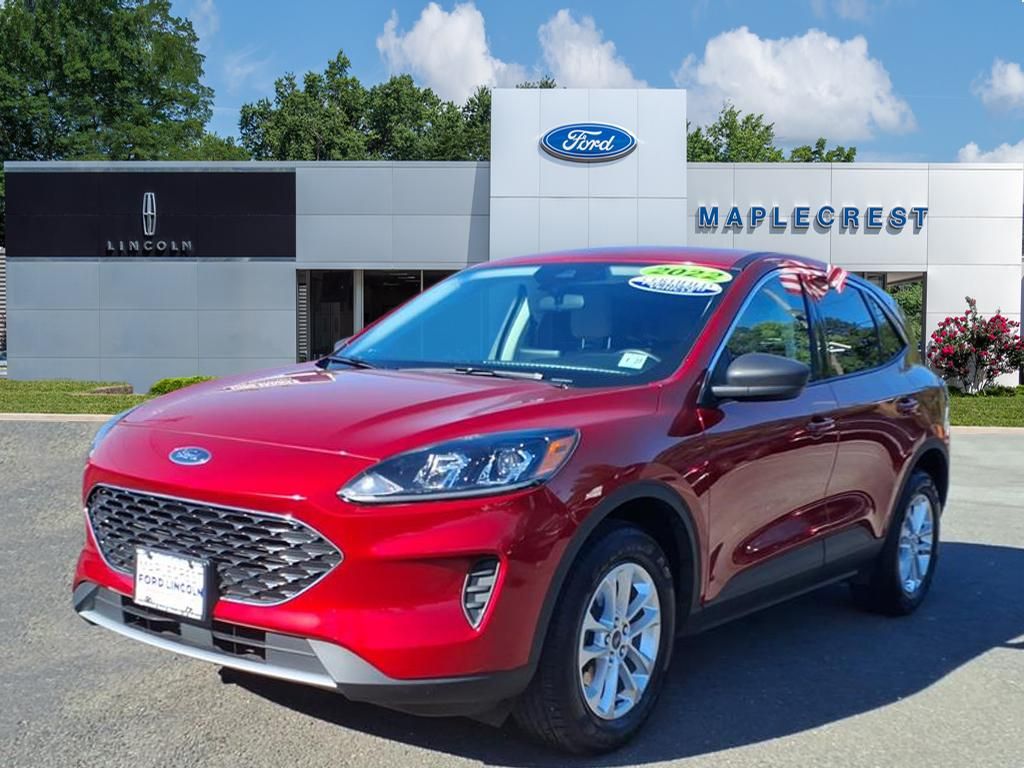 2022 Ford Escape SE photo 2