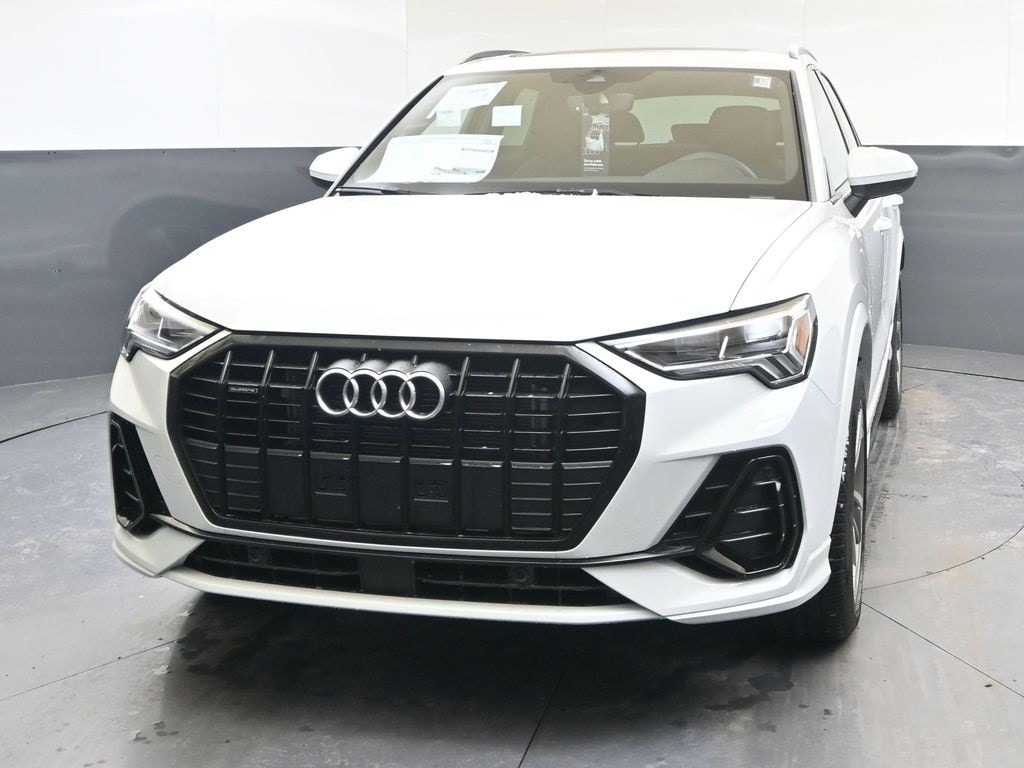 2025 Audi Q3 S Line Premium's photo