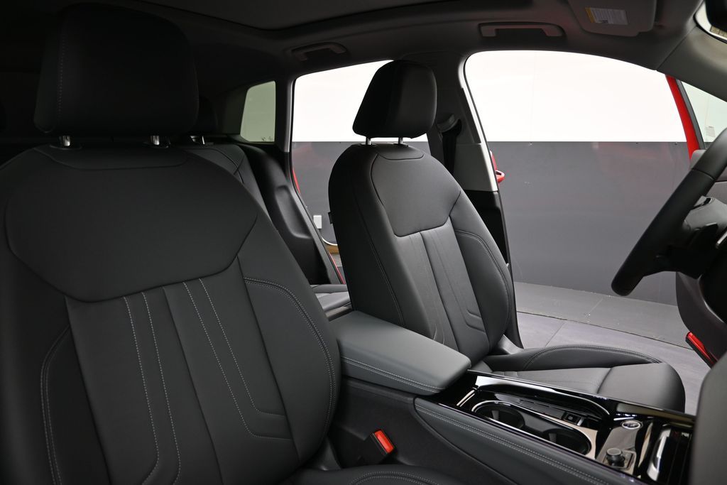 2026 Audi Q3 Base - Photo 13