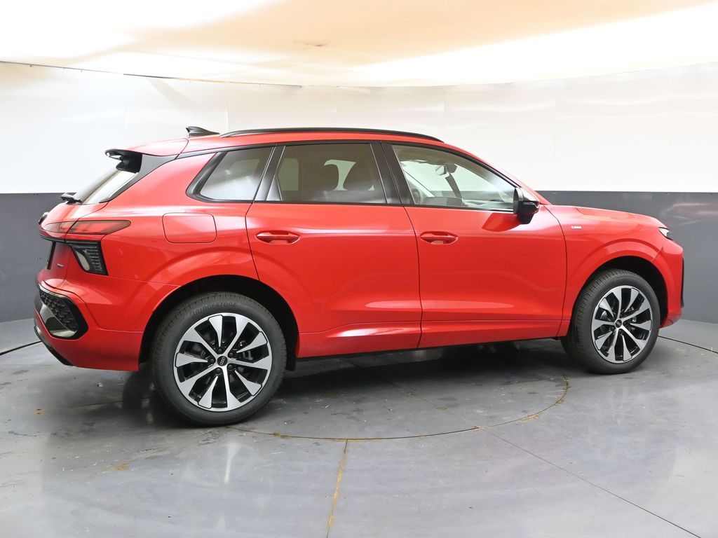 2026 Audi Q3 Base - Photo 6