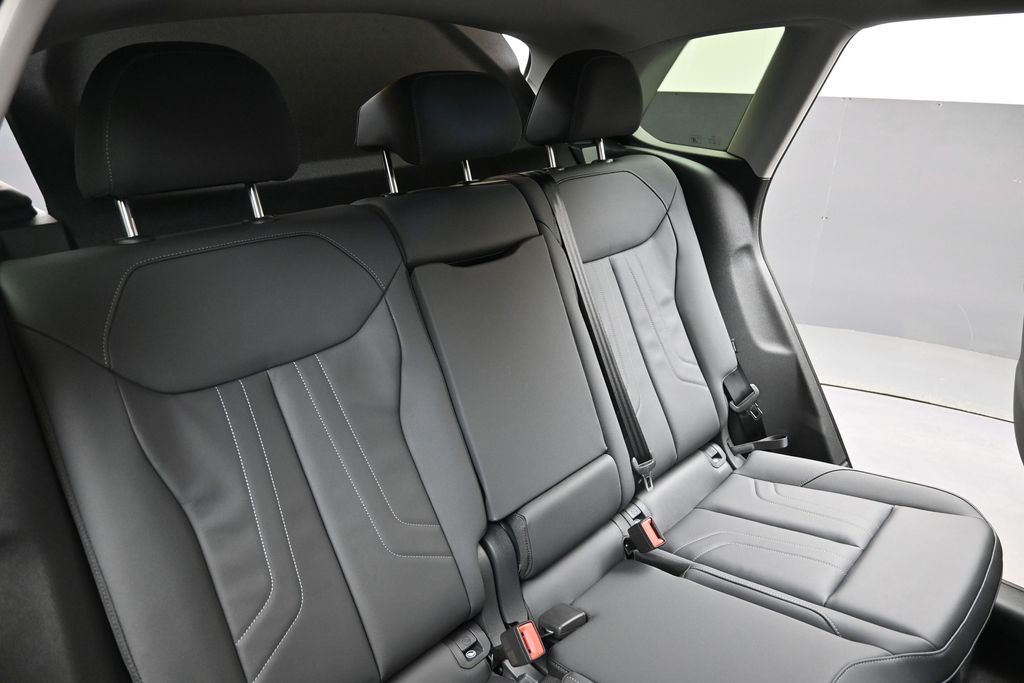 2026 Audi Q3 Base - Photo 17