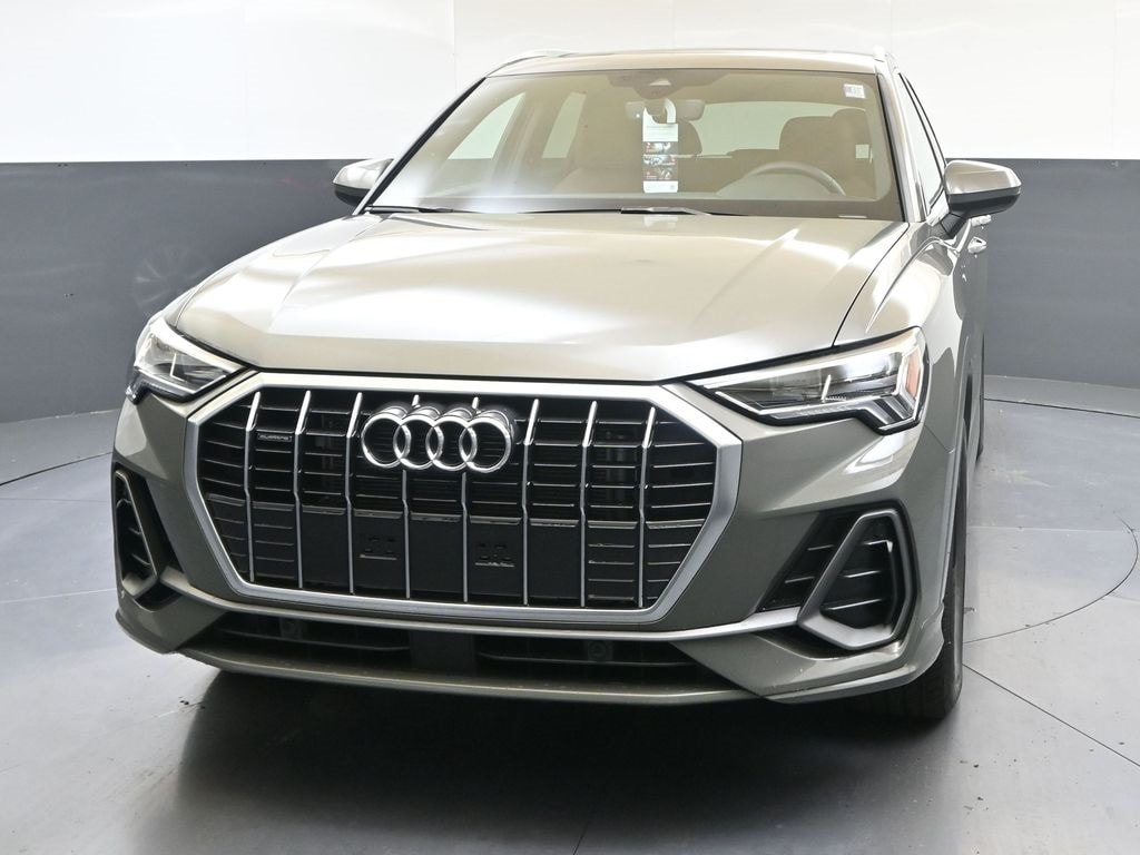 2025 Audi Q3 45 S line Premium