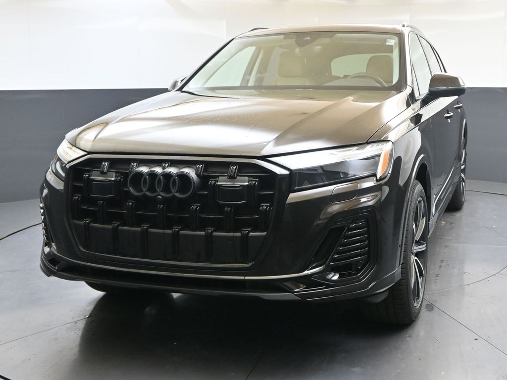 2026 Audi Q7 Premium Plus's photo