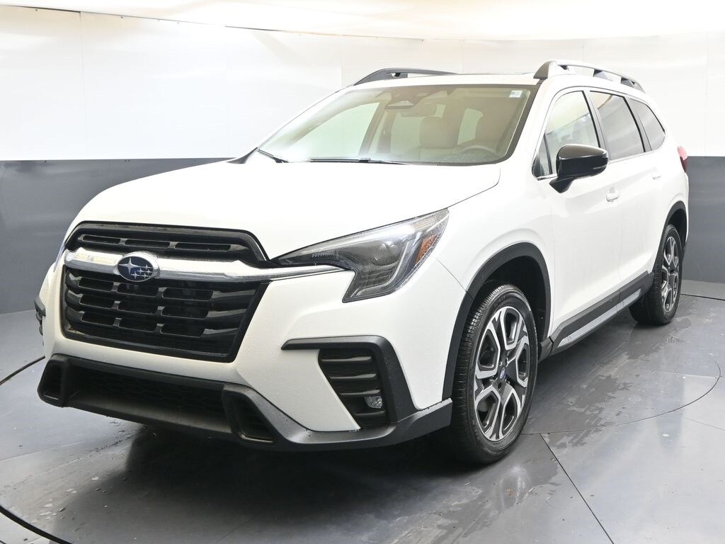 New 2025 Subaru Ascent Limited SUV