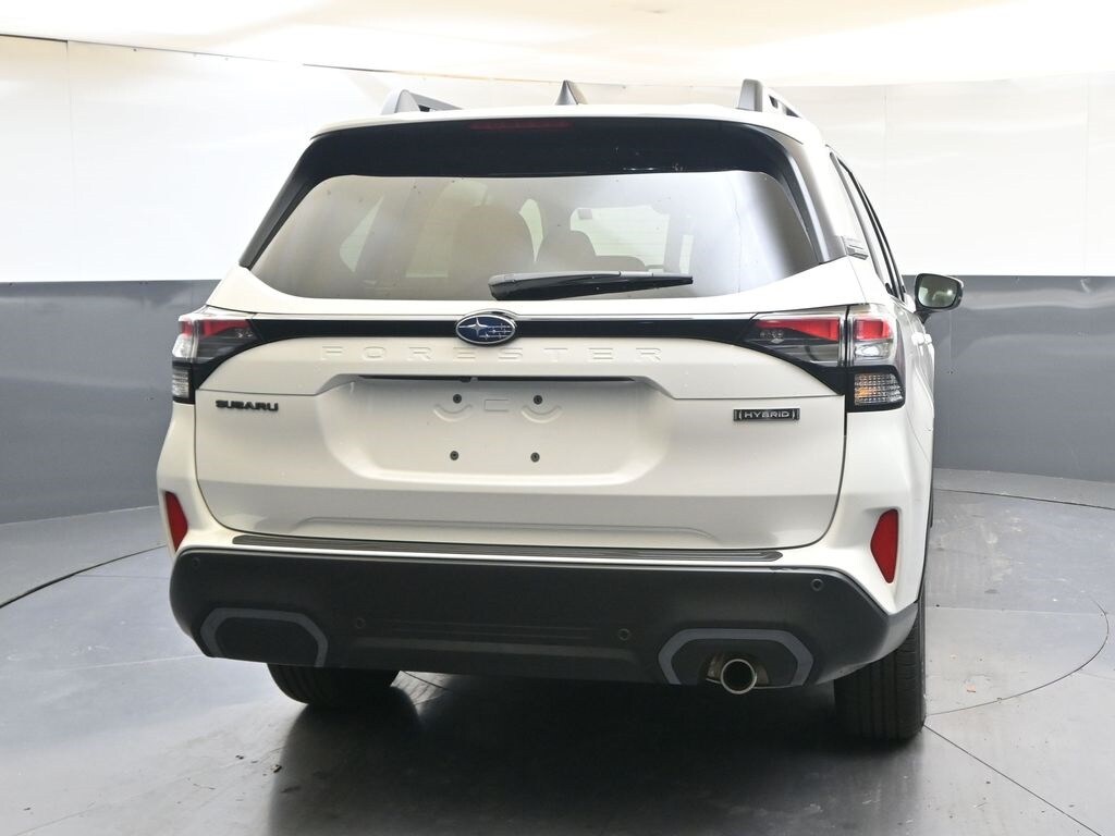 New 2025 Subaru Forester Hybrid Limited SUV