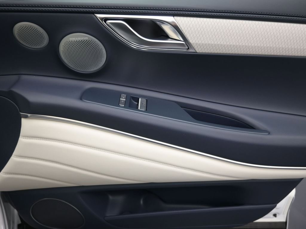 2026 GENESIS GV80 Prestige - Photo 11