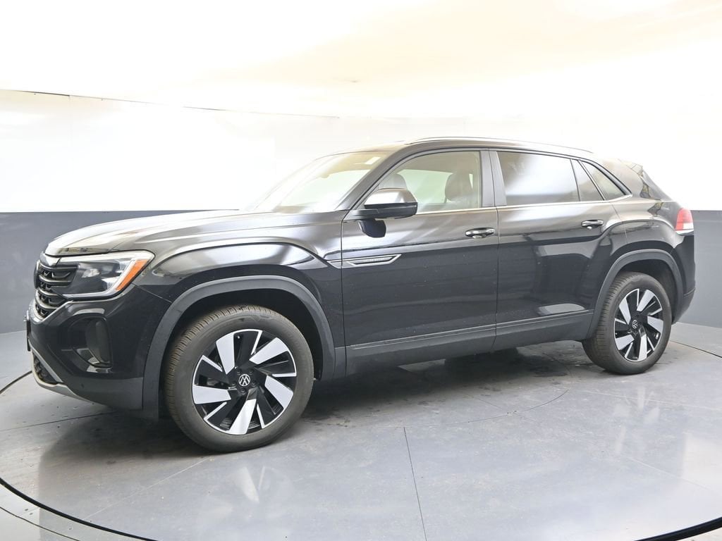 Certified 2025 Volkswagen Atlas Cross Sport 2.0T SE w/Technology SUV