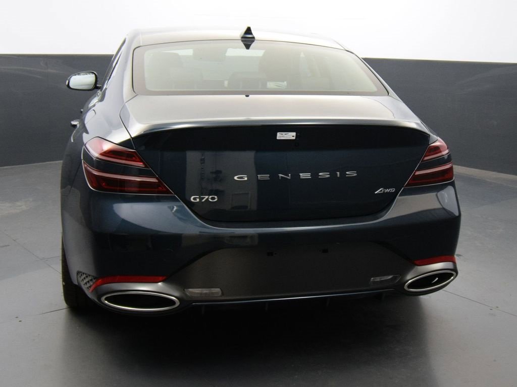 2025 Genesis G70 2.5T photo 4