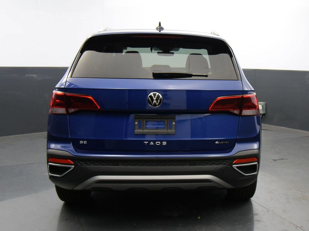 2024 Volkswagen Taos SE photo 4