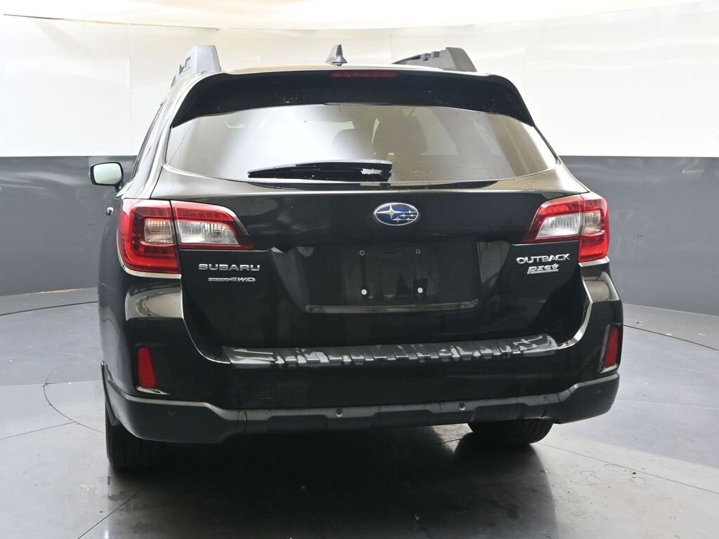 Used 2017 Subaru Outback 2.5i Limited with SUV