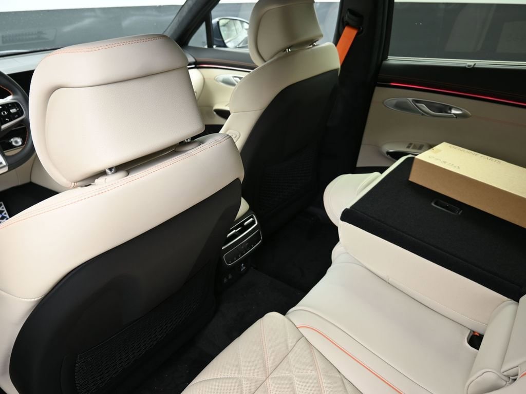 2026 GENESIS GV70 Sport Prestige - Photo 18