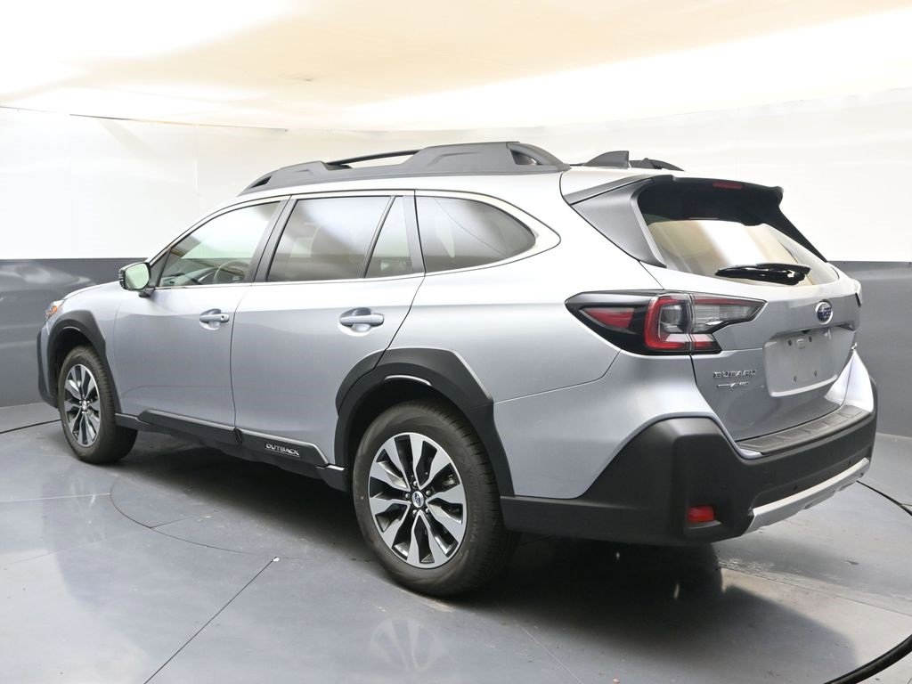 2025 Subaru Outback Limited photo 3