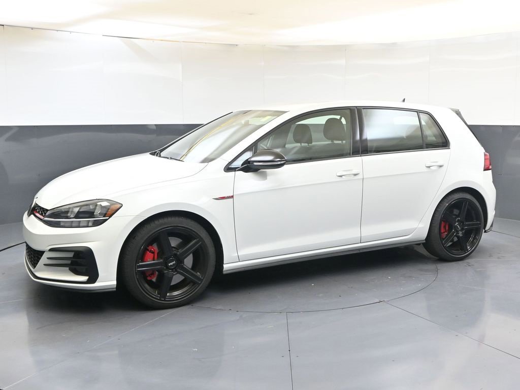 2021 Volkswagen Golf GTI S photo 2