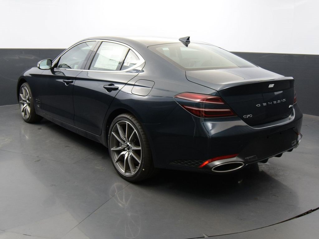2025 Genesis G70 2.5T photo 3