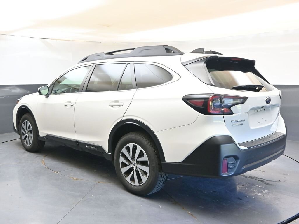 Used 2021 Subaru Outback Premium SUV