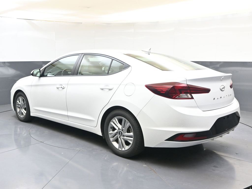 2020 Hyundai Elantra Value Edition photo 2