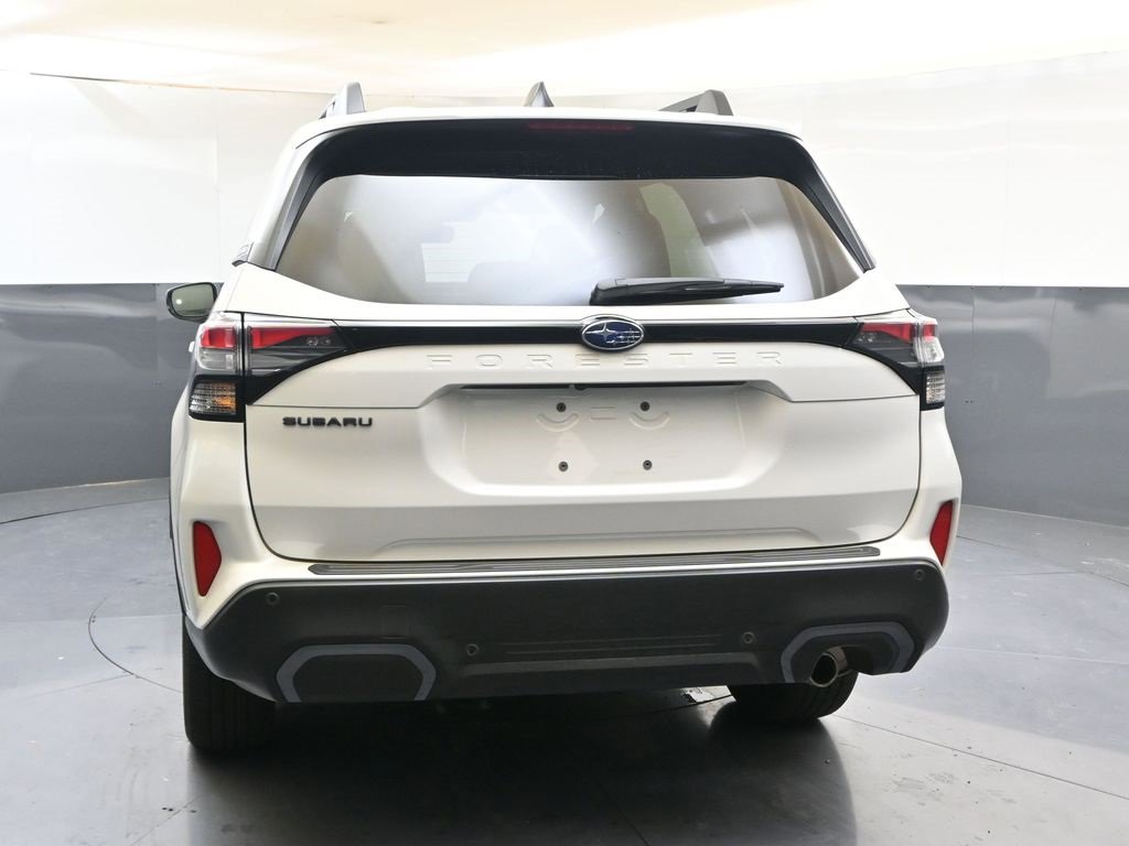 2025 Subaru Forester Limited photo 4