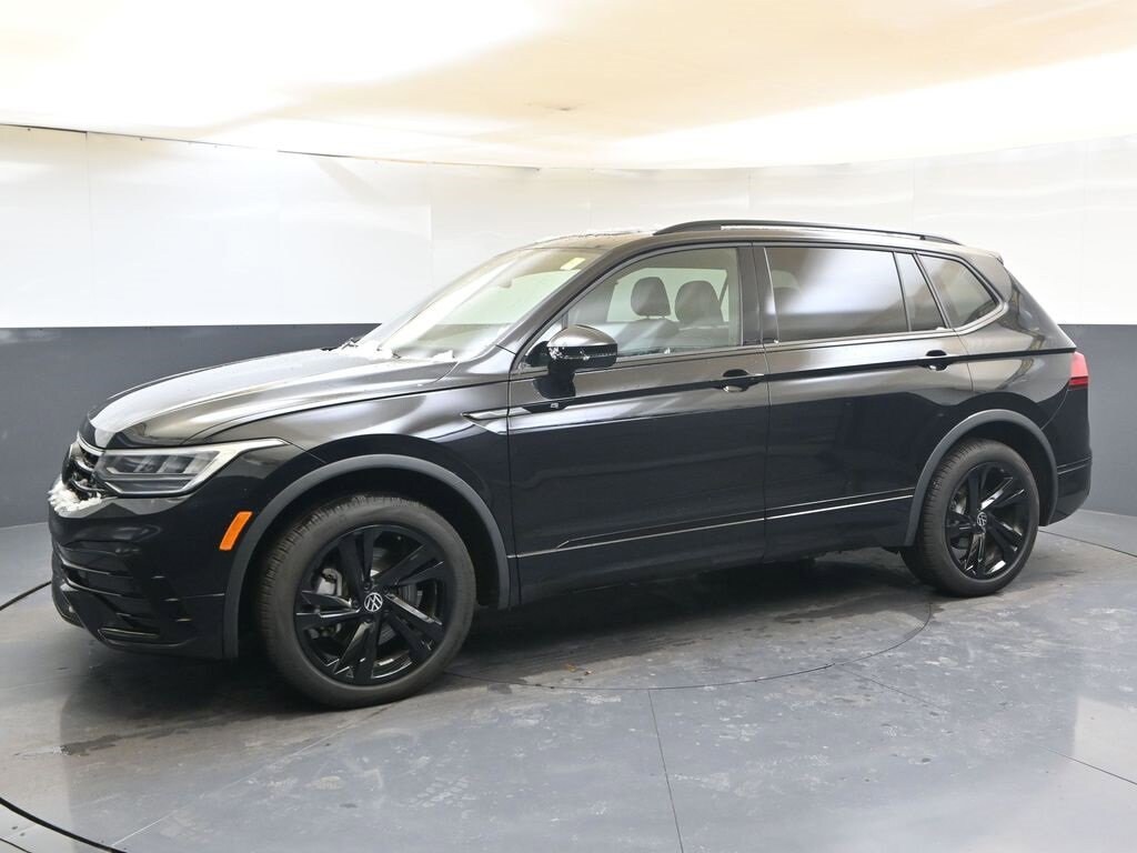 Used 2024 Volkswagen Tiguan 2.0T SE R-Line Black SUV