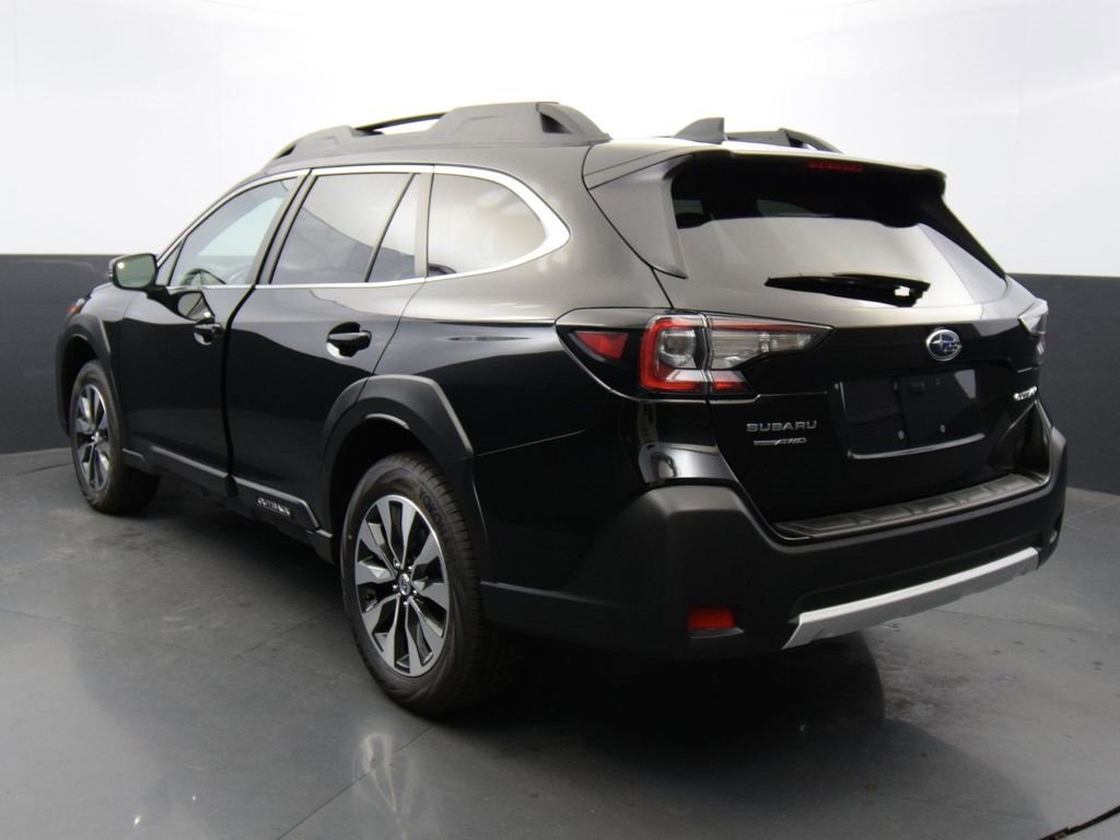 2025 Subaru Outback Limited photo 3