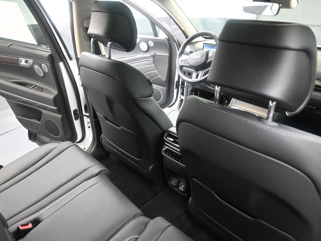 2025 GENESIS GV80 Prestige - Photo 15