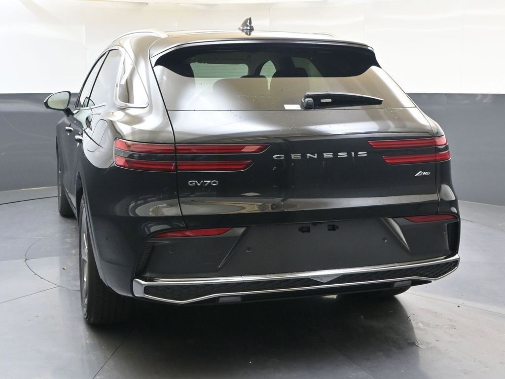 New 2026 Genesis GV70 2.5T Advanced SUV