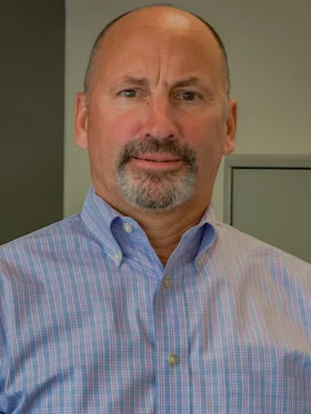 Staff member Tom Farho from ID_635e8b