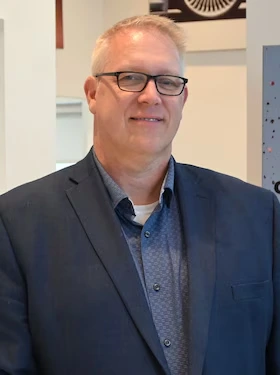 Staff member Dave Tell from ID_7bd25f