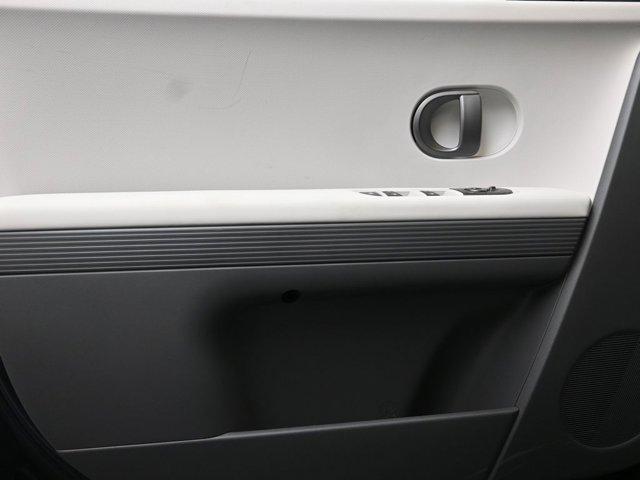 2025 Hyundai IONIQ 5 SEL - Photo 23