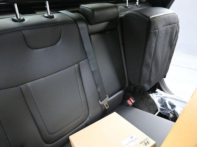 2026 Hyundai Santa Cruz Limited - Photo 16