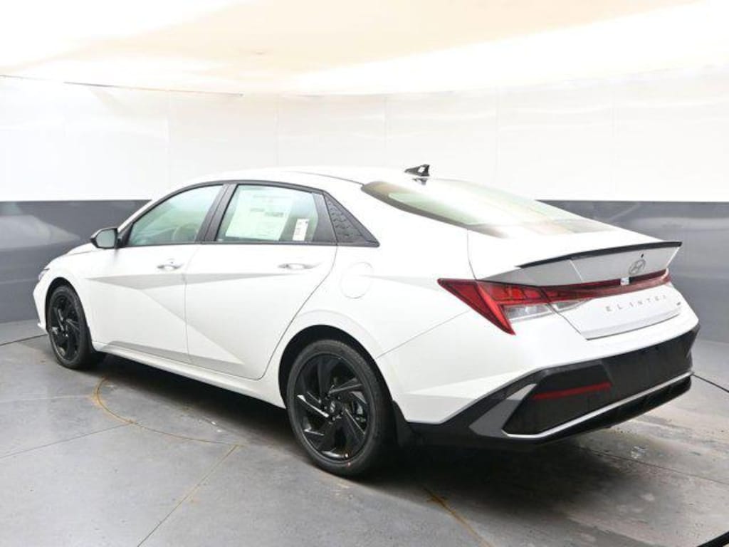 New 2026 Hyundai Elantra Hybrid SEL Sport Sedan