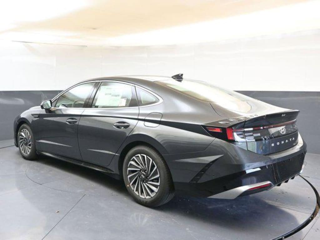New 2026 Hyundai Sonata Hybrid Limited Sedan