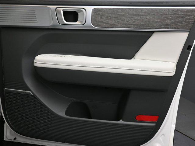 2026 Hyundai Santa Fe Limited - Photo 11