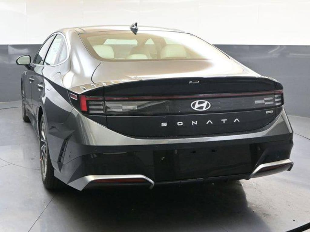New 2026 Hyundai Sonata Hybrid Limited Sedan