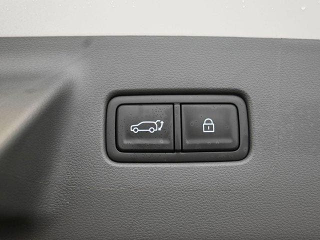 2026 Hyundai Santa Fe Limited - Photo 18