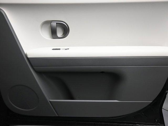 2025 Hyundai IONIQ 5 SEL - Photo 11