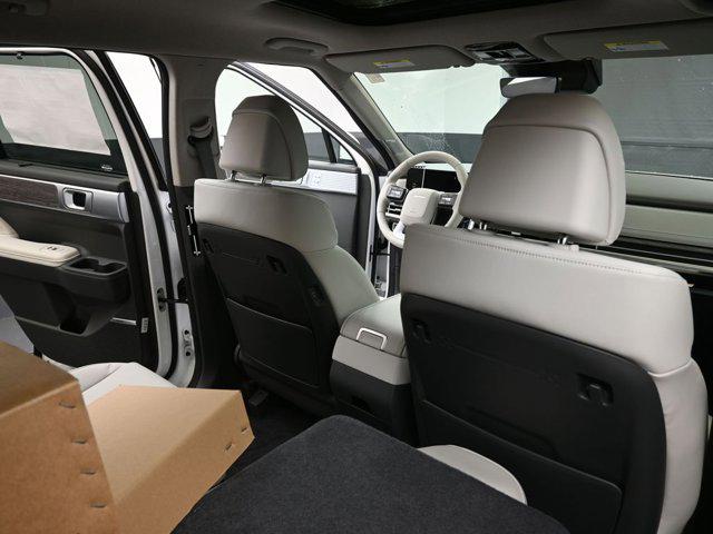 2026 Hyundai Santa Fe Limited - Photo 15