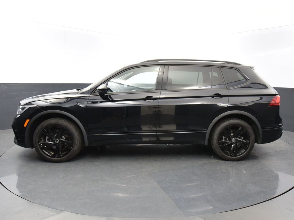 Certified 2023 Volkswagen Tiguan SE R-LINE BLACK with VIN 3VVCB7AXXPM139329 for sale in Kalamazoo, MI