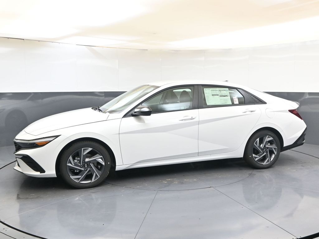 Certified 2025 Hyundai Elantra SEL Sport Sedan