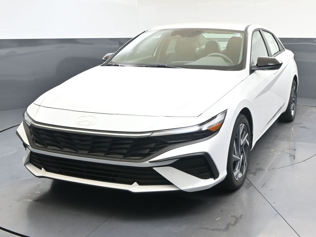 Certified 2025 Hyundai Elantra SEL Sport Sedan