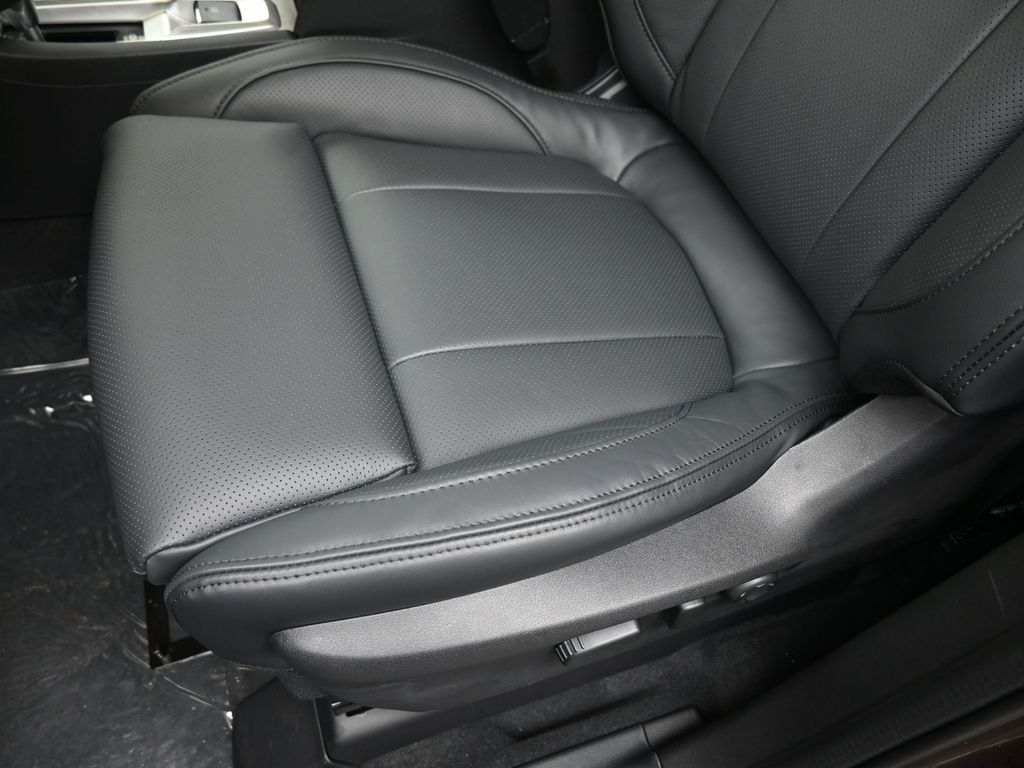2026 Subaru Ascent Touring - Photo 23