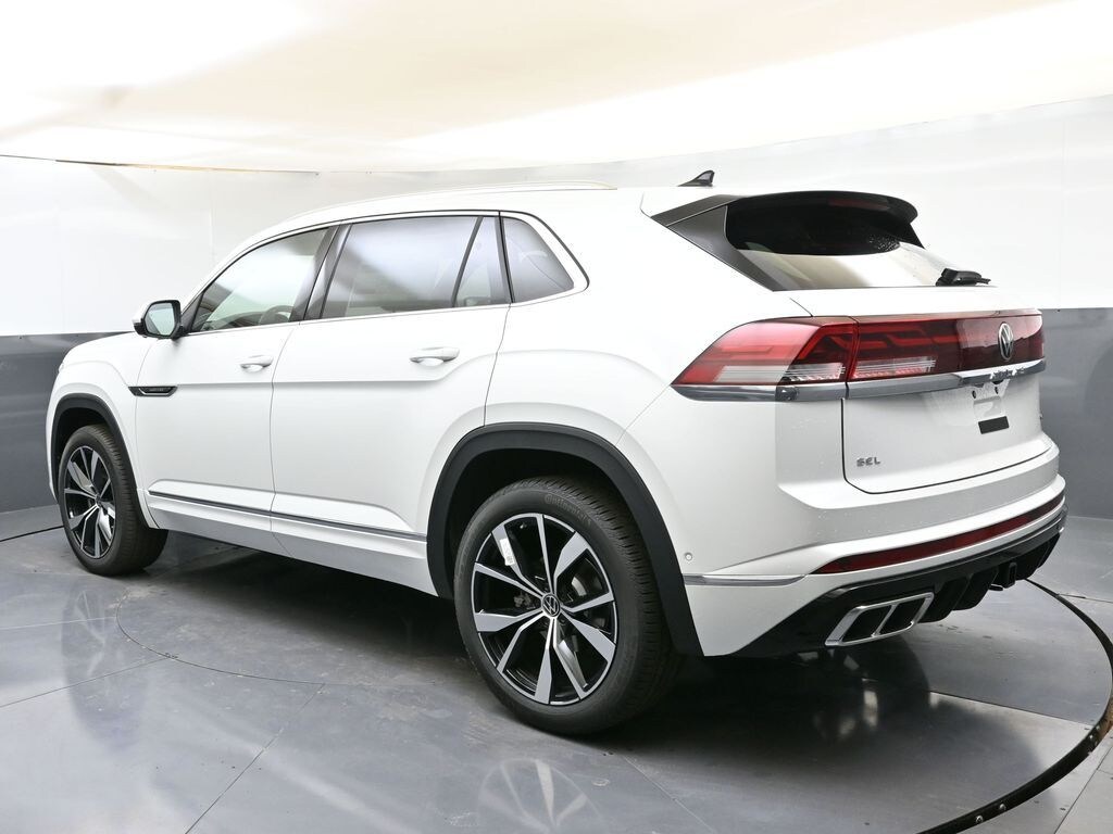 Used 2025 Volkswagen Atlas Cross Sport 2.0T SEL Premium R-Line SUV