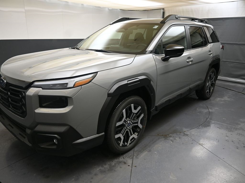 2026 Subaru Outback Touring's photo