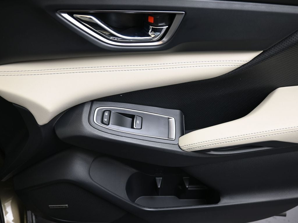 2026 Subaru Ascent Limited - Photo 11