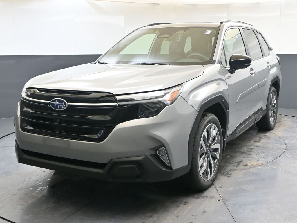 2025 Subaru Forester Touring's photo