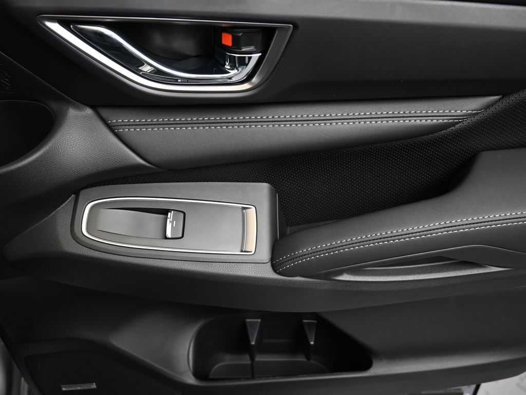 2026 Subaru Ascent Limited - Photo 15