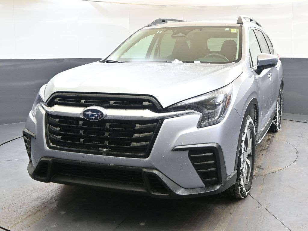 2024 Subaru Ascent Premium's photo