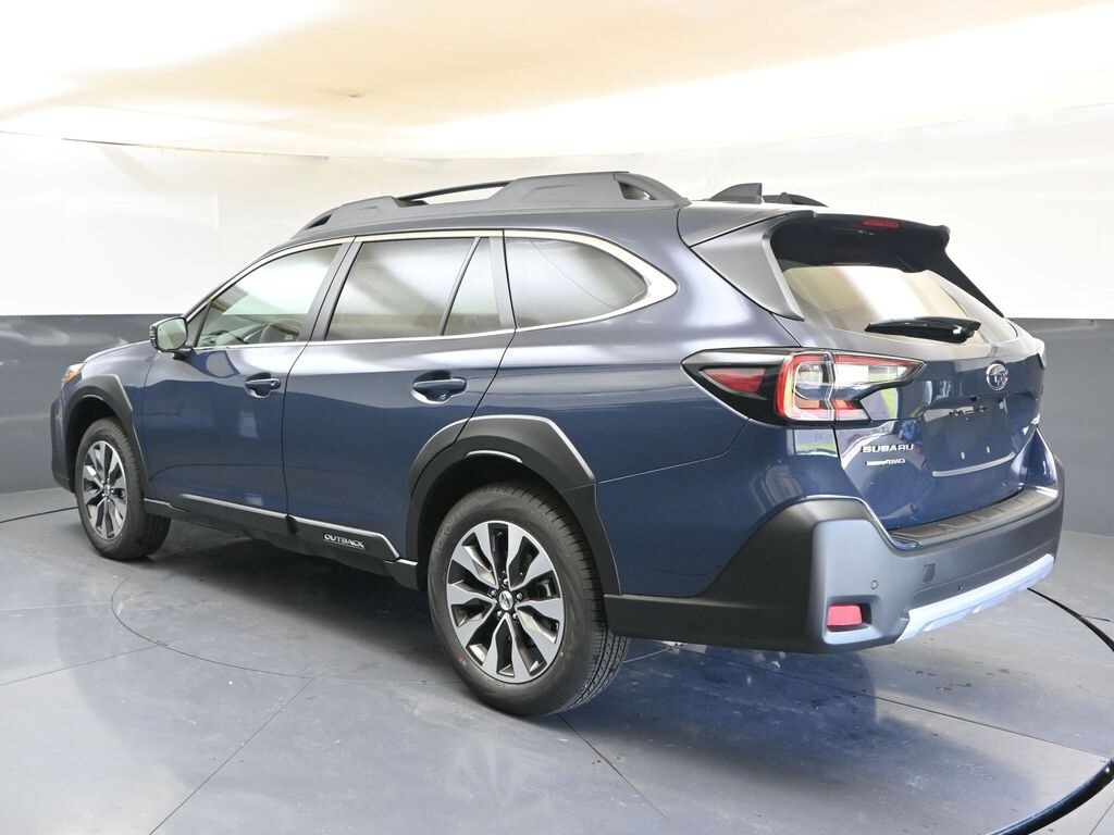 2025 Subaru Outback Limited photo 3