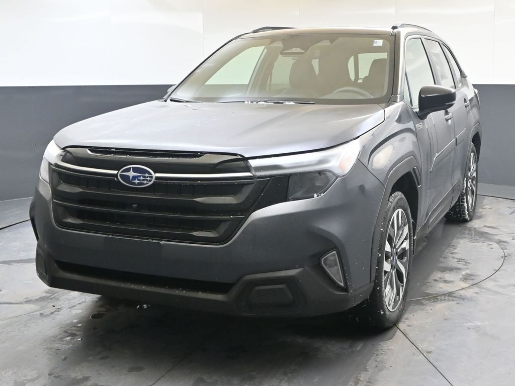 2025 Subaru Forester Touring's photo